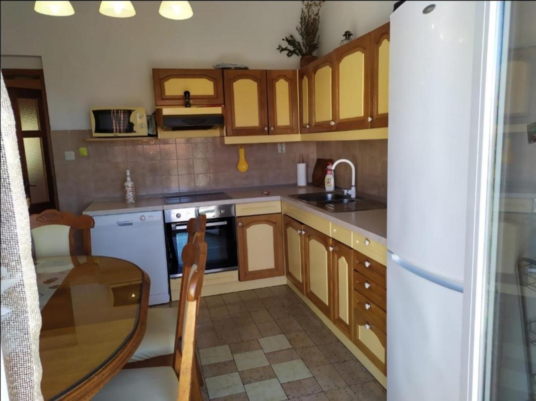 Apartman Andela Подгора Екстериор снимка