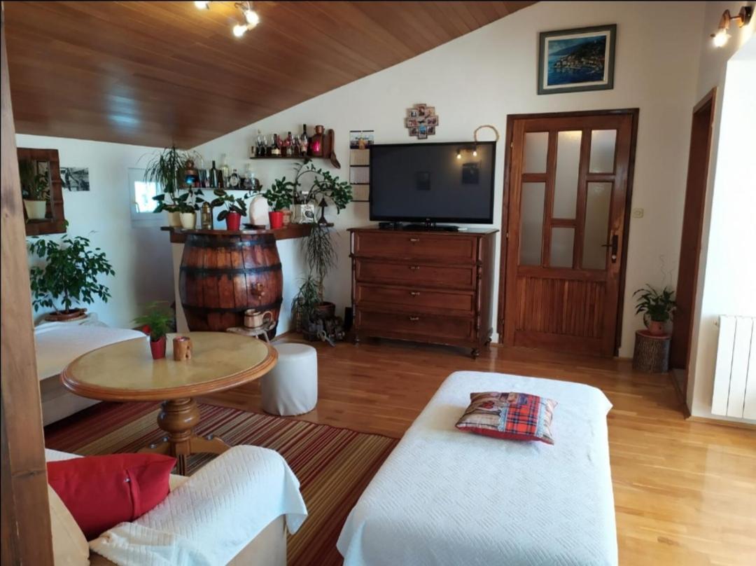 Apartman Andela Подгора Екстериор снимка